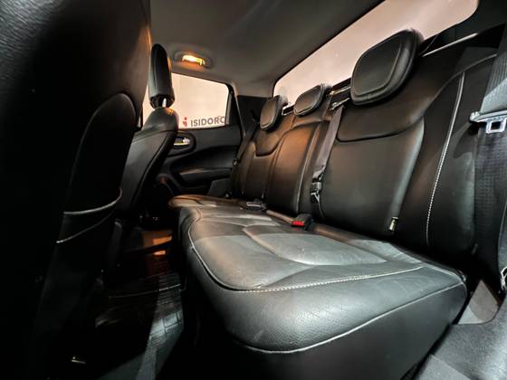 FIAT TORO 1.8 16V EVO FLEX FREEDOM AT6 FIAT TORO 1.8 16V EVO FLEX FREEDOM AT6